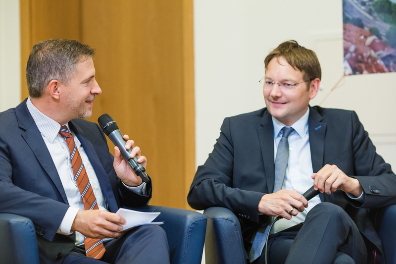 Main Talk zum Thema "Mobilität im ländlichen Raum" mit dem bayerischen Verkehrsminister Dr. Hans Reichhart
